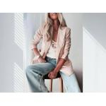 Від спокуси до елегантності: як красиво носити топи в білизняному стилі