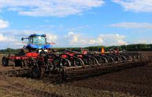 НА БАЗІ ФГ «ВЕЛЕС-АГРО М»  РОЗГЛЯНУТО ВИКОНАННЯ РОБІТ ПІД ЧАС  ОБРОБІТКУ ҐРУНТУ ТА ПОСІВУ