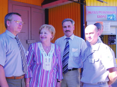 2008-130_3.jpg
