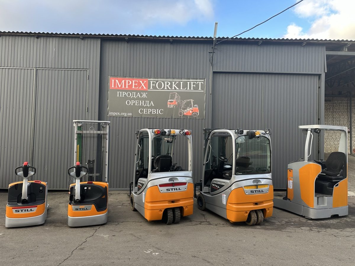 Електровізки та складська техніка Still на майданчику Impex Forklift